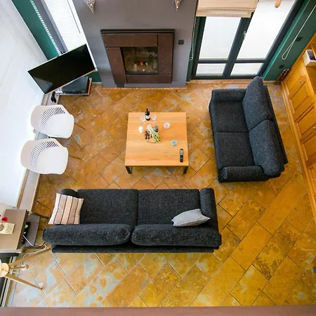 Porgio Mountain View Villa Serrai